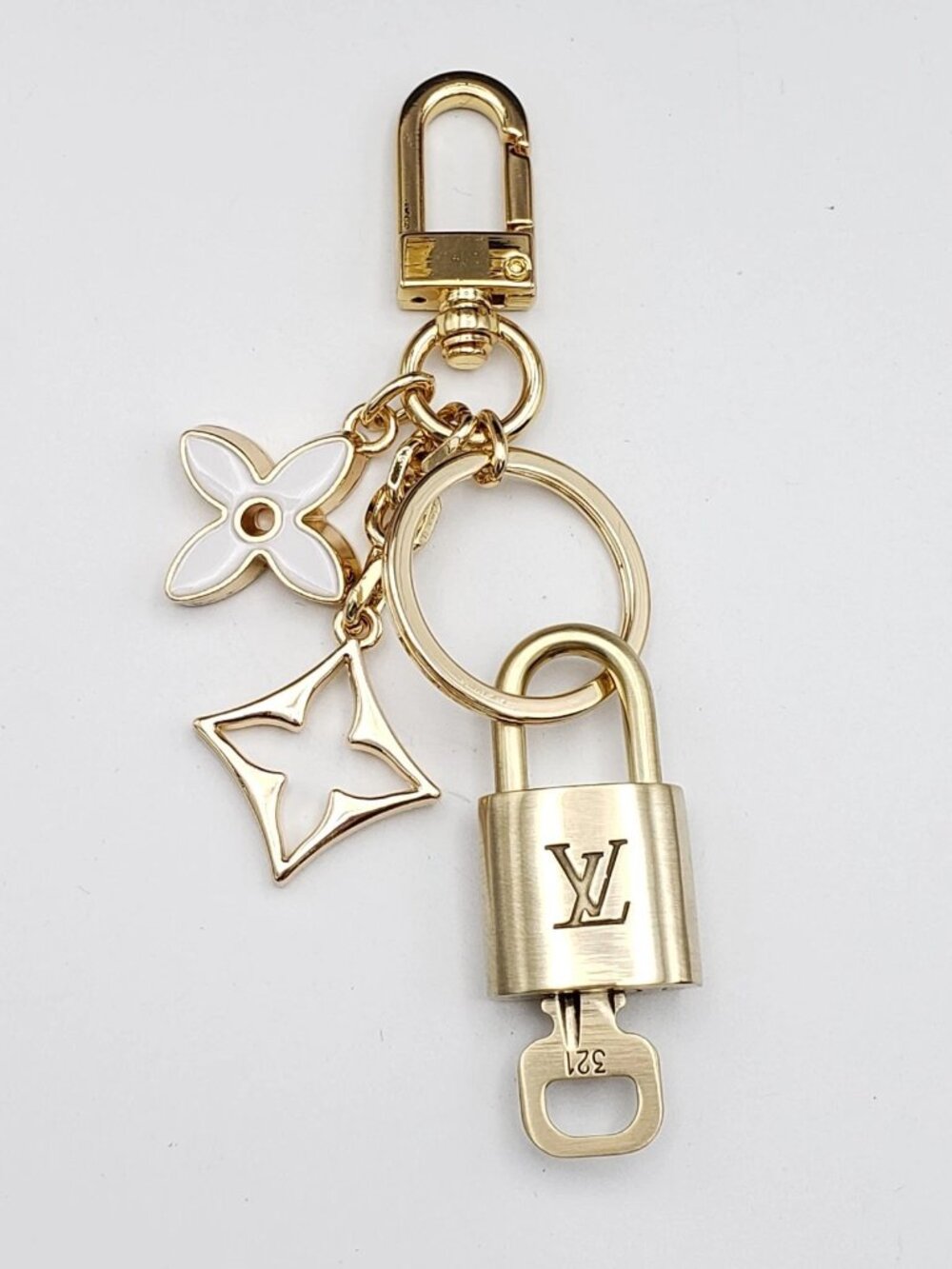 LV Gold Padlock 🔑 Authentic Louis Vuitton Charm + Keychain - Picture 12 of 14
